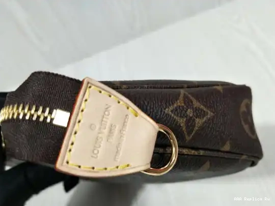 AAA Replica Ru Louis POCHETTE Vuitton ACCESSOIRES 0607